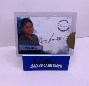 2003 Inkworks Smallville Season 2 Sam Jones as PETE ROSS Autograph Auto - Picture 1 of 2