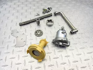 Kawasaki KLE650 2013 12-14 Versys bomba de aceite tubo de cárter montaje OEM - Imagen 1 de 12