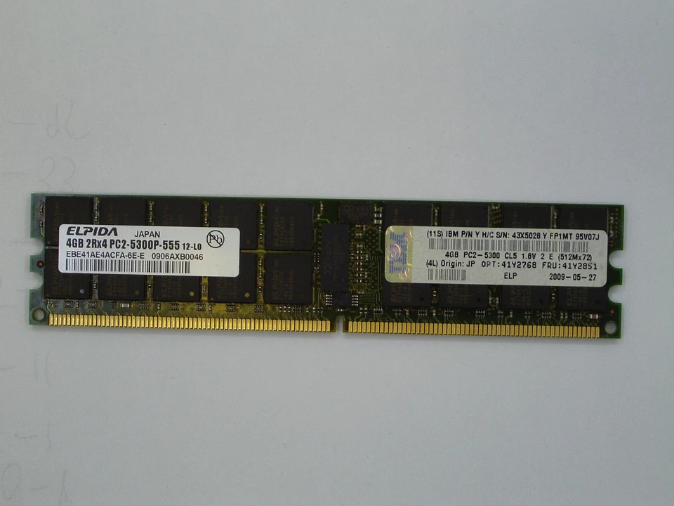 IBM 4GB PC2-5300 DDR2-667MHz ECC Registered CL5 240-Pin DIMM  - Image 1 of 1