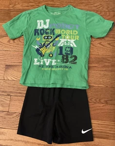 Size 6 Youth Boy's Nike Shorts Faded Glory DJ ROCK TOUR SHIRT Fast Shipping - Picture 1 of 20