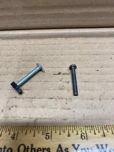 Ein gebrauchter Kettenspanner aus einer McCulloch Mini-Mac 35 Kettensäge - Bild 1 von 2