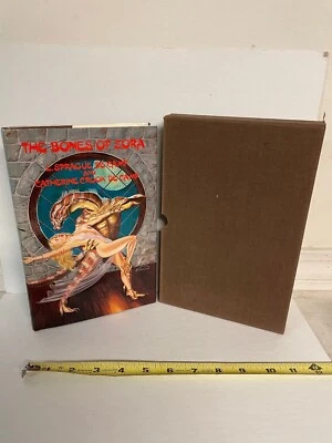 SIGNED, Numbered L Sprague De Camp  The Bones of Zora  Phantasia Press  1983 - Image 1 of 4