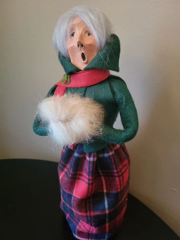 Estatuilla de abuela con manguito Byers Choice villancico de Navidad. Vintage 1983 Foto 1 de 4