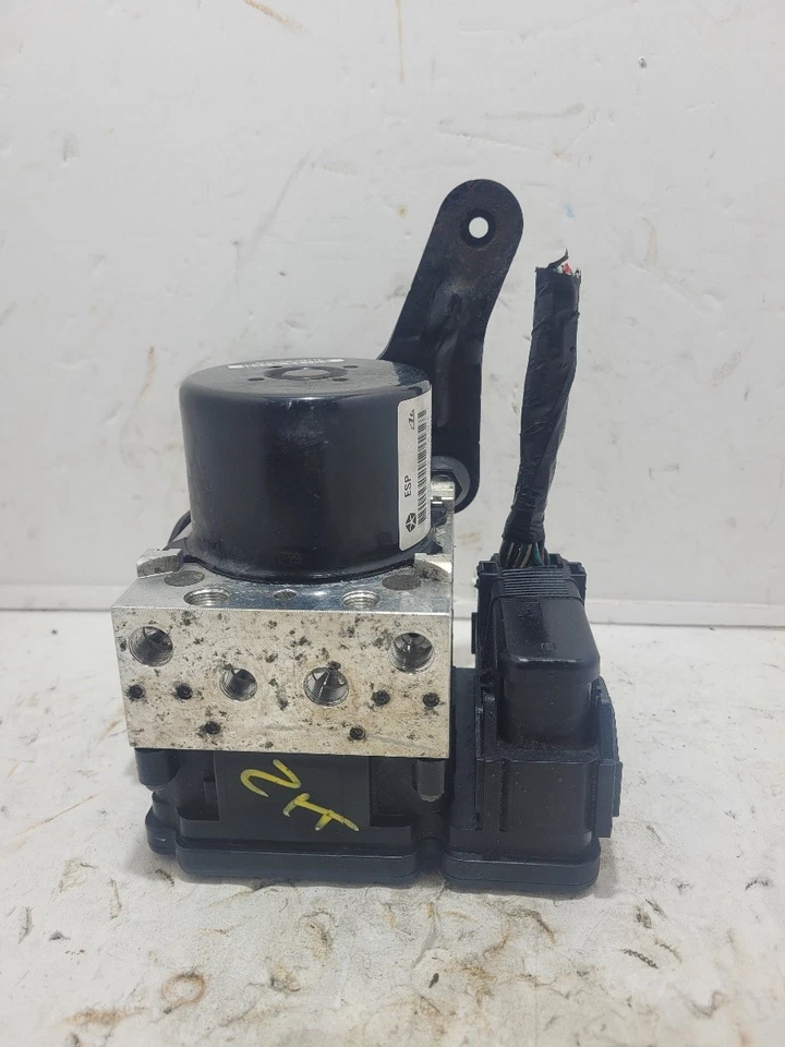 Jeep Liberty 2007 módulo de bomba de freno antibloqueo P52129438AC OEM Foto 1 de 4