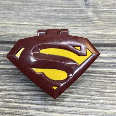 Винтажные красные пластиковые часы DC Comics Superman Returns с зажимом для ремня игрушка Burger King - Изображение 1 из 4