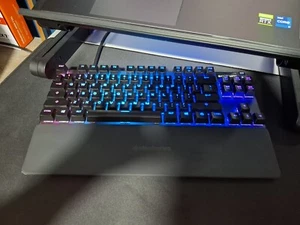 SteelSeries Apex 7 TKL (US Red Switch) Mechanical Gaming Keyboard - Picture 1 of 7