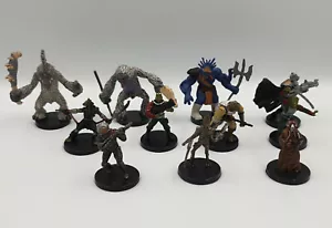 STAR WARS FORCE UNLEASHED : DARK TIMES MINIATURES FIGURES BY HASBRO - SET 2 - Picture 1 of 8