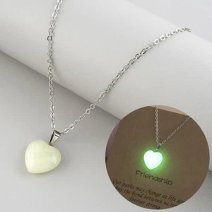 Green Luminous Heart Shaped Pendant Necklace Simple Glow In Dark Couple Necklace - Bild 1 von 14