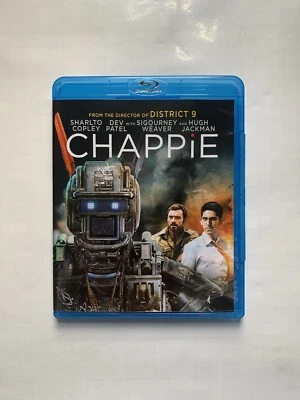 Chappie On Blu-ray - Image 1 of 4