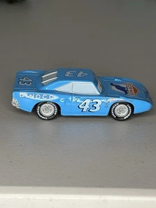 Disney Cars Strip 'The King' Weathers Diecast Cars en muy buen estado - Imagen 1 de 3
