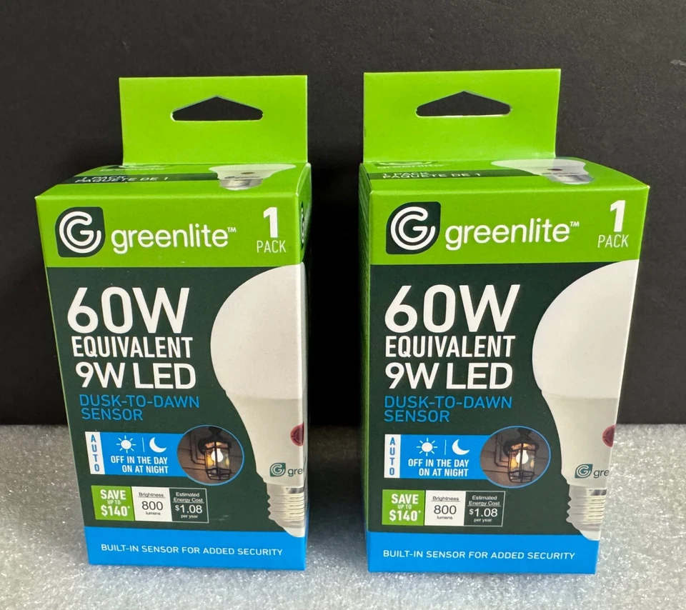 Greenlite 4 Auto On/Off LED Light 60 watt Bulbs，Dusk to Dawn Sensor，3000K
