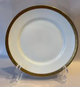 Vtg Royal Bavarian Bayreuth White & 18K Gold Encrusted Border China Lunch Plate - Picture 1 of 7