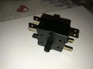 JOHNSON COMMUTATORE A 6 CONTATTI A 8 SELEZIONI PER STUFE ELETTRICHE ARCOBALENO - Imagen 1 de 1