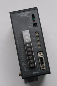 Controlador de motor bipolar Pentágono VEXTA RKD514L-C 200-230 VAC - Imagen 1 de 4