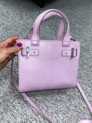 Bandolera LODIS Uma Cuero Lavanda Bajo Cerradura y Llave RFID Foto 1 de 4