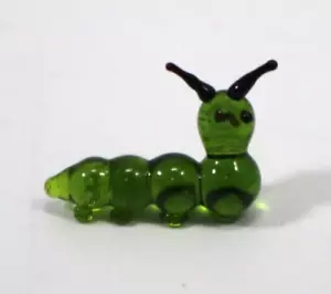 BB2 new green CATERPILLAR MINIATURE GLASS FIGURINE mini animal Ganz er75960 - Picture 1 of 7