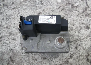 Valvola gas forno York White-Rodgers 36F52-204 025-35316-000 usata spedizione gratuita - Foto 1 di 5