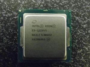 Prise SR2LJ (Intel Xeon E3-1225 v5) 1151 - Photo 1/3