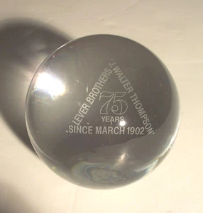 VTG TIFFANY & CO. ADV. CRYSTAL PAPERWEIGHT 75 YRS LEVER BROS.-J. WALTER THOMPSON - Picture 1 of 4