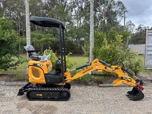2025 New model Rhinoceros xn10-9se ( new upgrade) with seat side mount control - Picture 1 of 10
