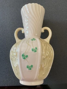Vintage Belleek Irland Porzellan handverzierte Vase, 7,5 cm - Bild 1 von 4