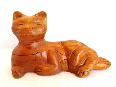 Estatueta de gato quebra-cabeça de madeira marrom vintage esculpida sem marca 9 peças intertravadas - Imagem 1 de 4