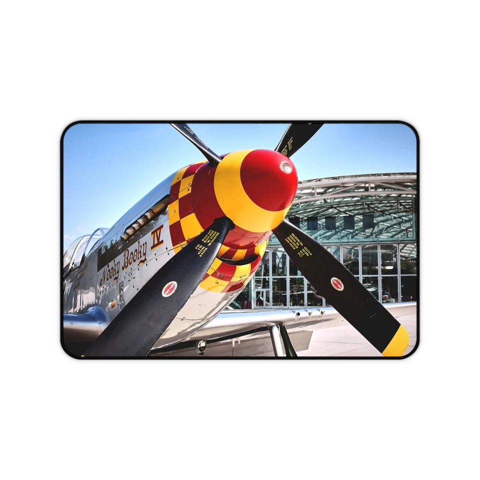 Alfombrilla de ratón de escritorio premium P-51 Mustang "Nooky Booky" diseño Red Bull Racing - Foto 1 de 1