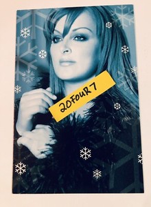 WYNONNA JUDD  PHOTO CHRISTMAS CARD Sent Out In 1999  EXCELLENT CONDITION