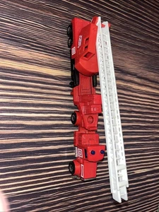 Matchbox 2 Piece Fire Engine Fire Dept 1984 - Picture 1 of 4