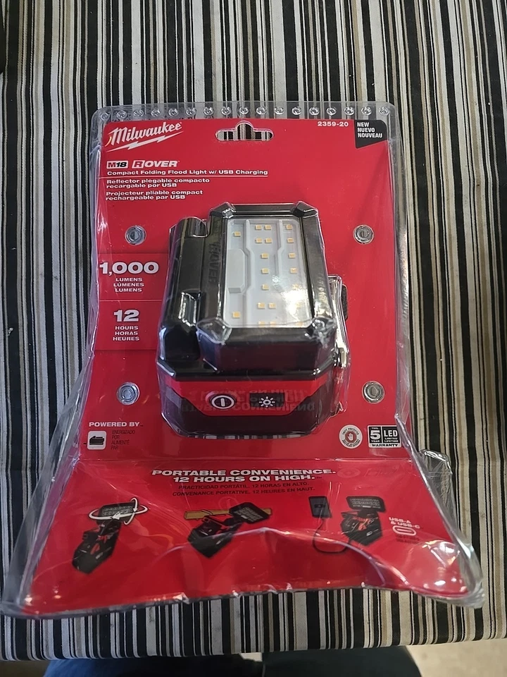 Milwaukee 2359-20 M18 ROVER Compact Folding Flood Light w/ USB Charging