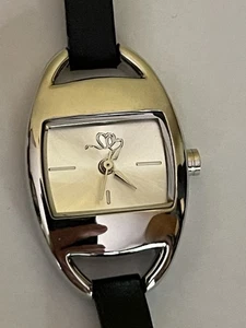 Unbranded Ladies Oval Case Love Heart Quartz Dress Watch 21mm Case Width - Picture 1 of 8