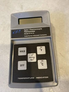 COLE-PARMER Digital Thermometer Model 8110-15 TYPE J - Picture 1 of 2