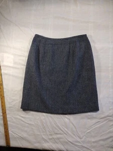 Amanda Smith Wool Blend Skirt Size 14 Lined Knee Length Light Weight Grey Vent - Picture 1 of 13