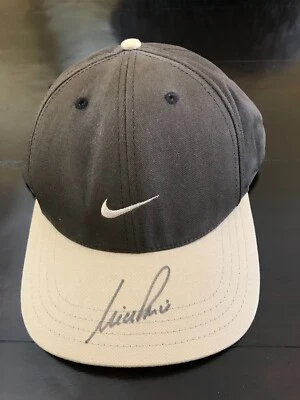 NUEVO~SALÓN DE LA FAMA MUNDIAL DEL GOLF Y MUNDO #1, NICK PRICE sombrero autografiado por NIKE~RARO! Foto 1 de 4