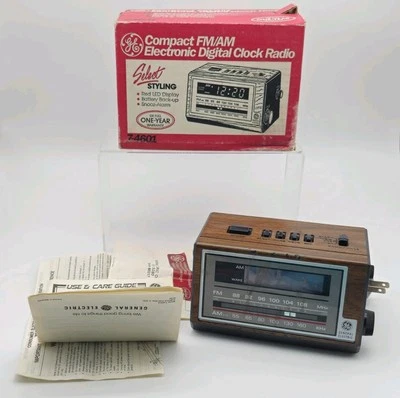 VTG General Electric GE Alarm Clock AM/FM Radio Model 7-4601A w BOX Woodgrain - Image 1 of 4