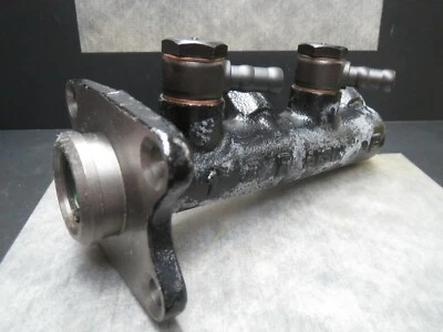 制动主缸适用于 86 - 88 丰田 Van 日本制造 AISIN - 快速发货! — 第 1/4 张图片