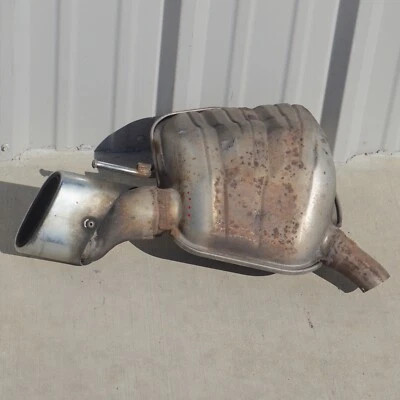 Silenciador de escape trasero derecho fabricante original Mercedes Clase Sl R230 Sl500 2003-2006 Foto 1 de 4