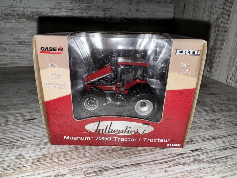 1/64 Case Ih Magnum 7250 Fwa Tractor Rear Duals  Authentics #7 Ertl Die-Cast - Image 1 of 4