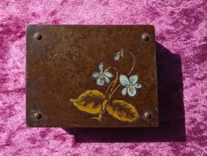 Ancienne boite à timbres en bronze doré période art nouveau | Bon état - Picture 1 of 4