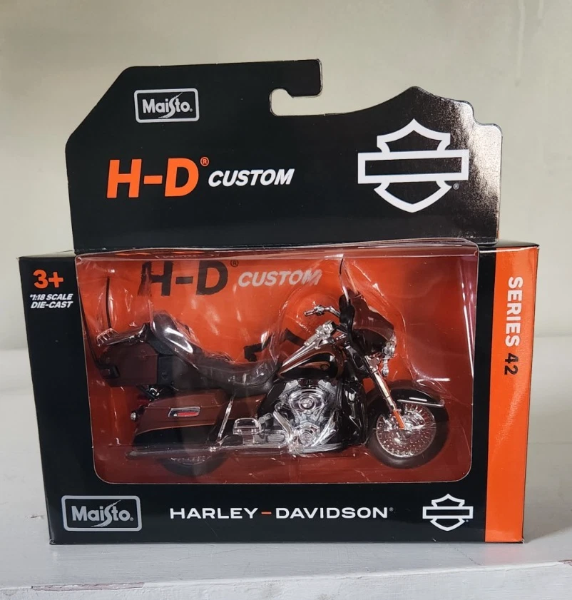 Maisto 🧿Harley Davidson 2013 FLHTK Electra Glide Ultra Limited - Изображение 1 из 1