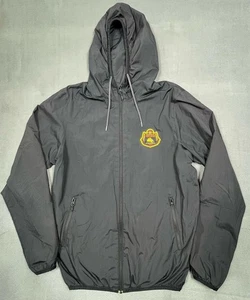 Chaqueta cortavientos Quiksilver para hombre pequeña negra con capucha Eddie Aikau parche con cremallera completa - Imagen 1 de 15