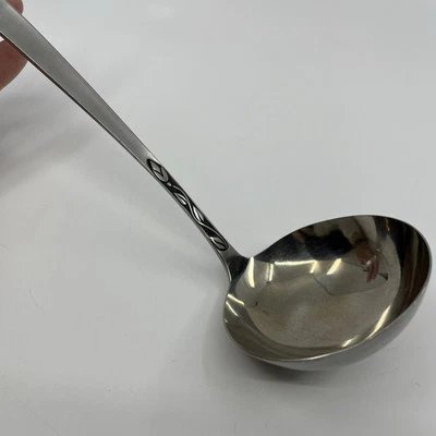 "Cucharón de sopa floral de acero inoxidable Amefa de 10"" de largo" Foto 1 de 4