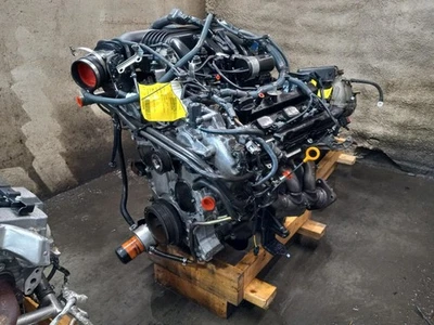 NISSAN FRONTIER 2009-2013 ENGINE 4.0L 1704465 - Image 1 of 4