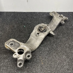 ☑️ 04-08 AUDI S4 OEM TRANSMISIÓN MANUAL TRAVESAÑO MONTAJE SOPORTE MONTAJE MONTAJE - Imagen 1 de 24