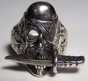 DELUXE PIRATE SKULL KNIFE BIKER RING #BR67 MEN WOMENS jewelry SILVER pirates new - Imagen 1 de 1