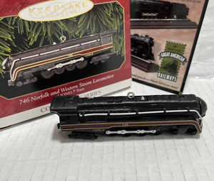 Hallmark Keepsake Ornament Lionel 746 Norfolk & Western Steam Locomotive 1999 #4