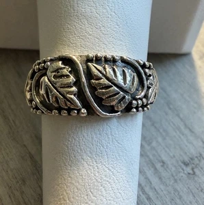 Ring Black Hills Sterling Silver Band Size 8 Tapers 9mm To 3.5mm - Picture 1 of 7