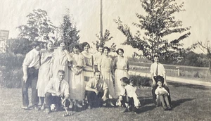 Croquet anni 20 famiglia che gioca in cortile donna uomo ragazzo mazze foto orig P22a14 - Foto 1 di 24