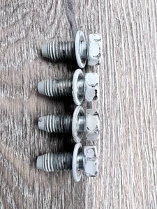 13-20 Scion FRS Subaru BRZ 86 OEM HOOD MOUNTING HARDWARE 4 BOLTS 2104 - Bild 1 von 4