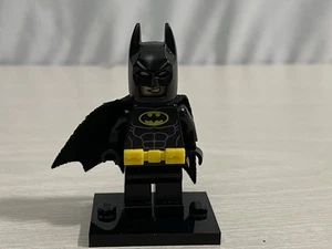 LEGO The Batman Movie Series Minifigure con Cintura di Utilità Gialla - Foto 1 di 5